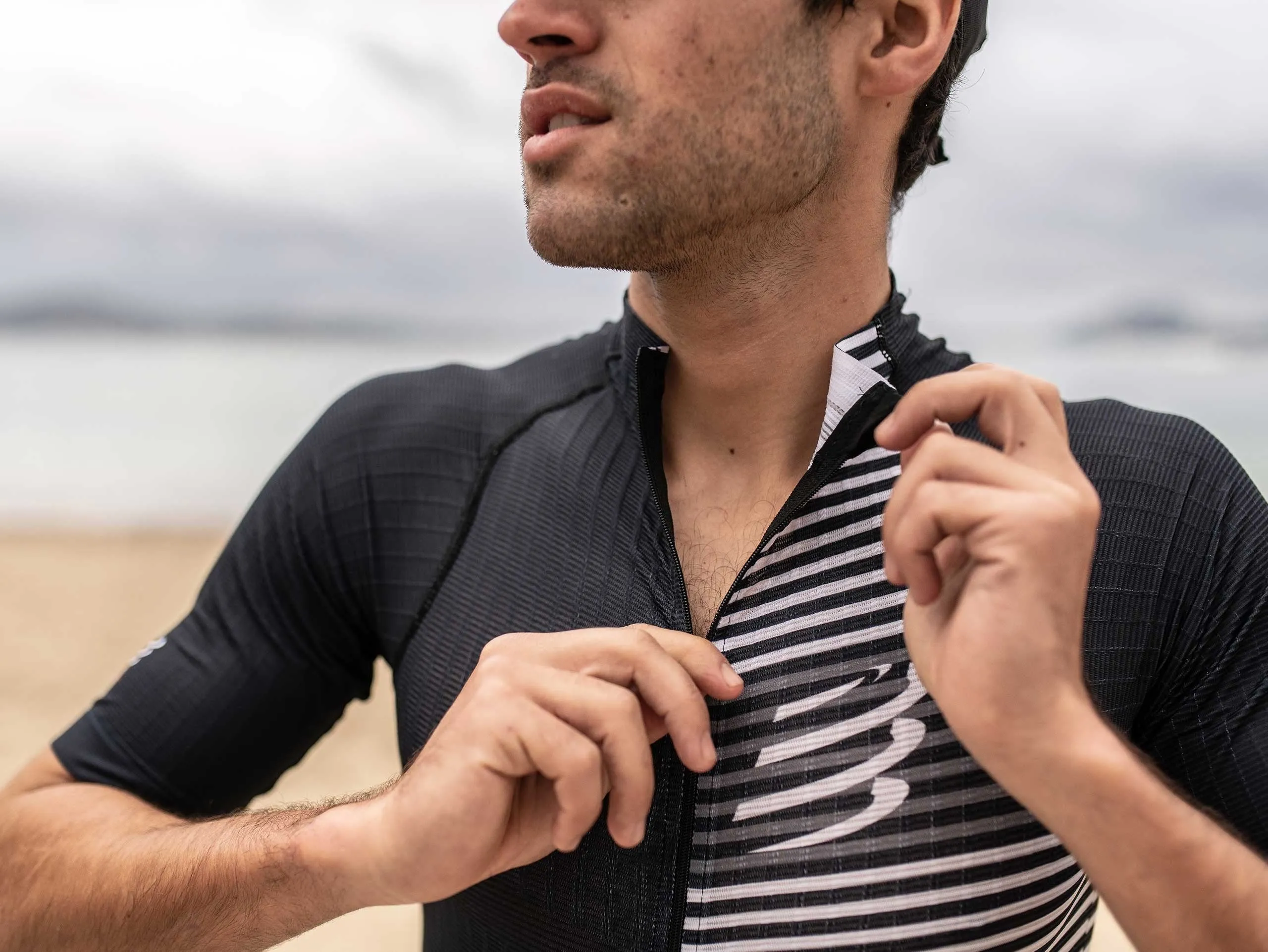 COMPRESSPORT TRI POSTURAL SS TOP - BLACK (AM00010B-990)