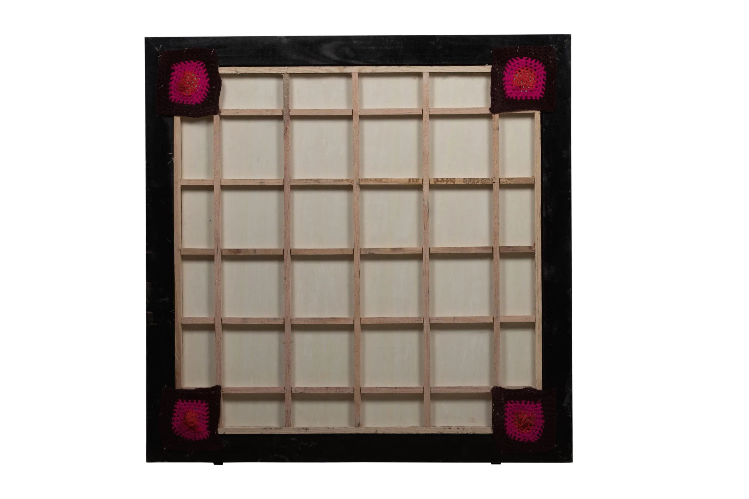 Synco Tournament Carrom Board 20mm ( Includes Synco Genius for Players coin set and Signature Striker )